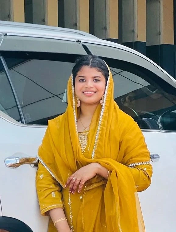 “Client giving a heartfelt review after improving her emotional well-being.”